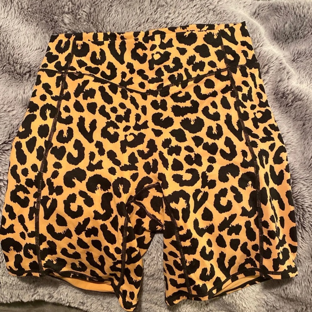 Balance athletica king cheetah rider shorts